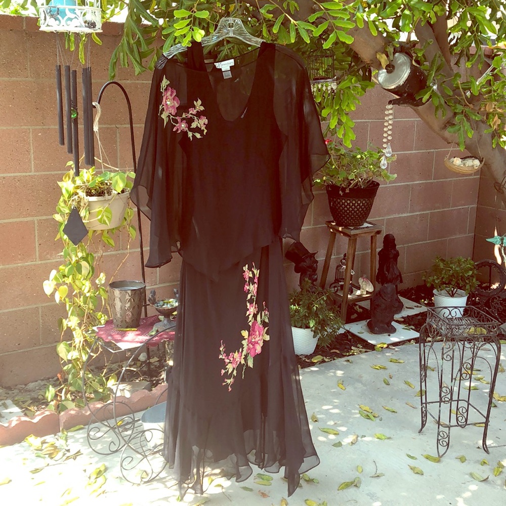 Dress with matching sheer cape
